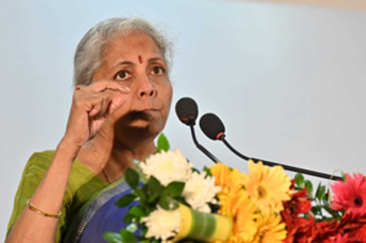 कोरोना काल में पीएम मोदी ने की जनता की केयर, टैक्स बढ़ोत्तरी पर लगाया ब्रेक, वित्त मंत्री ने बताया कोरोना काल में पीएम मोदी ने की जनता की केयर, टैक्स बढ़ोत्तरी पर लगाया ब्रेक, वित्त मंत्री ने बताया